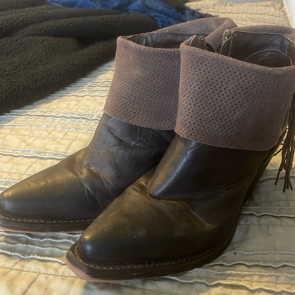 Reba by Justin Womens Booties